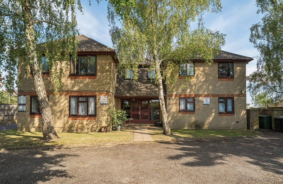 Campbell Way, Fair Oak, Hampshire, SO50 - Charters