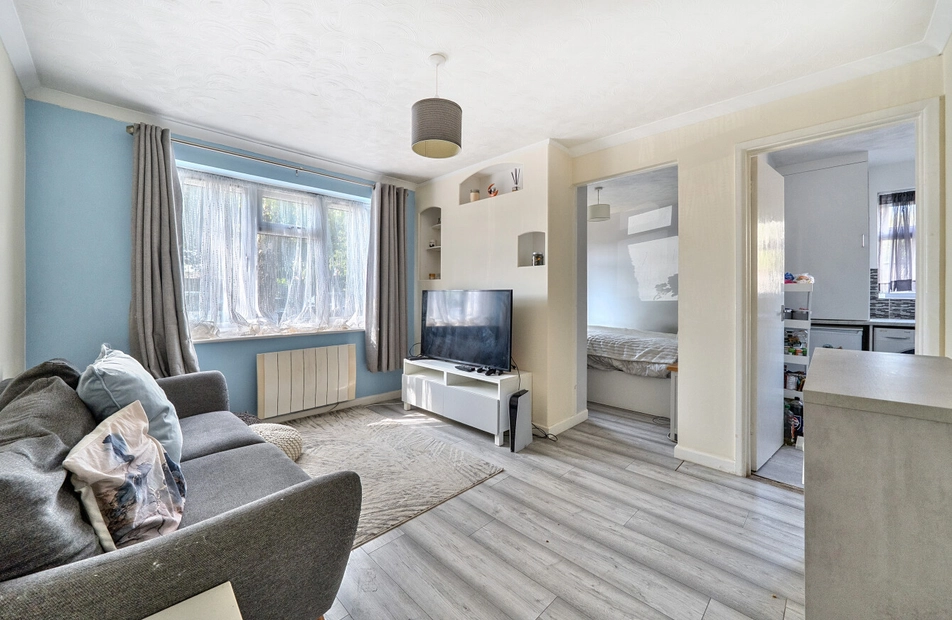 Campbell Way, Fair Oak, Hampshire, SO50 - Charters