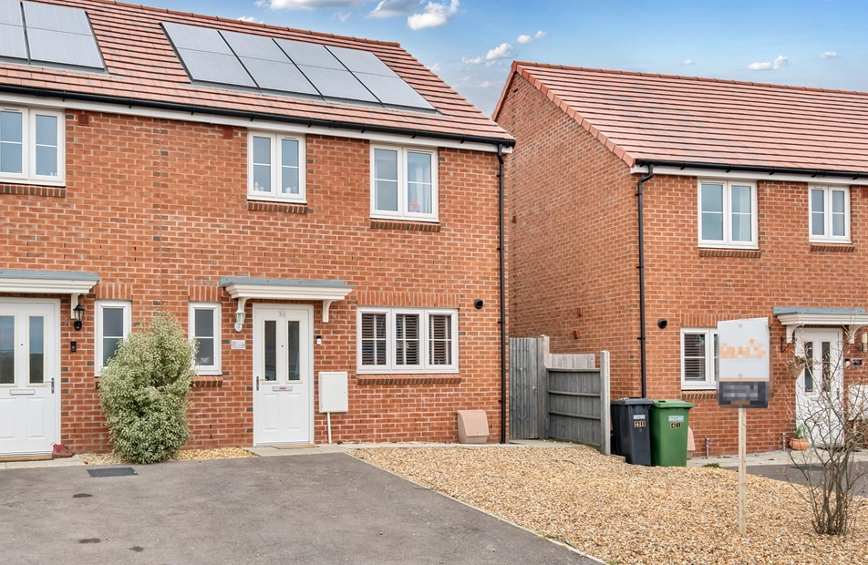 Goater Way, Fair Oak, Eastleigh, SO50 - Charters