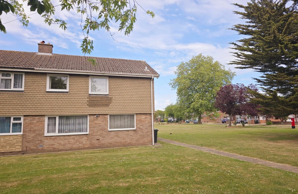 The Parkway, Peel Common, Gosport, Hampshire, PO13 - Charters