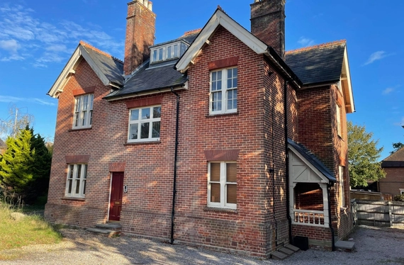 Park Approach, Knowle, Fareham, Hampshire, PO17 - Charters