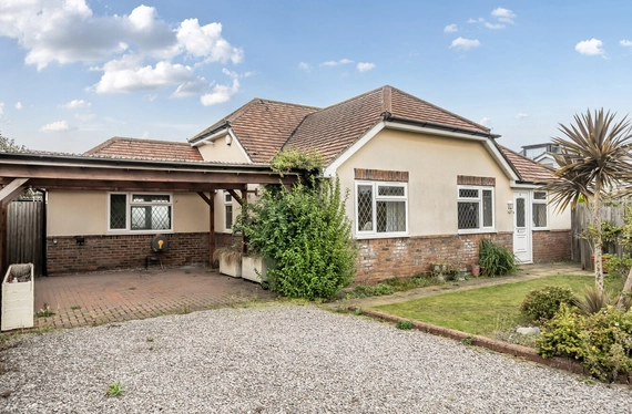 Solent Road, Hill Head, Hampshire, PO14 - Charters