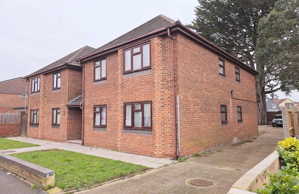 Sloane Stanley Court, 76 The Crossways, PO12 - Charters