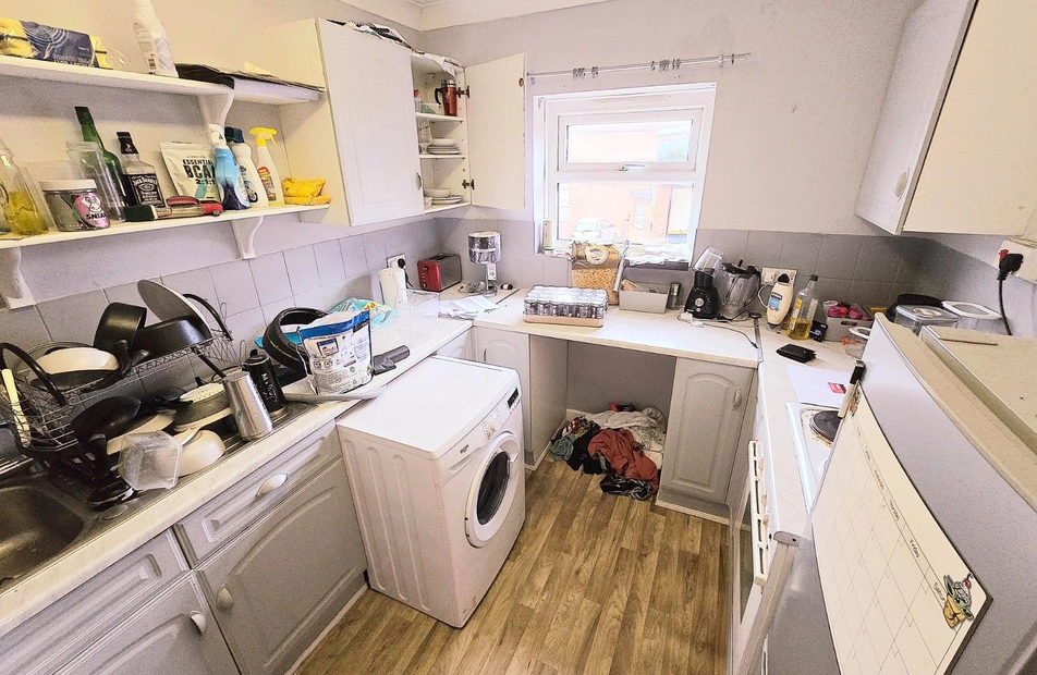 Sloane Stanley Court, 76 The Crossways, PO12 - Charters