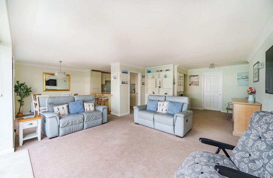 Marine Parade West, Lee-on-the-Solent, Hampshire, PO13 - Charters