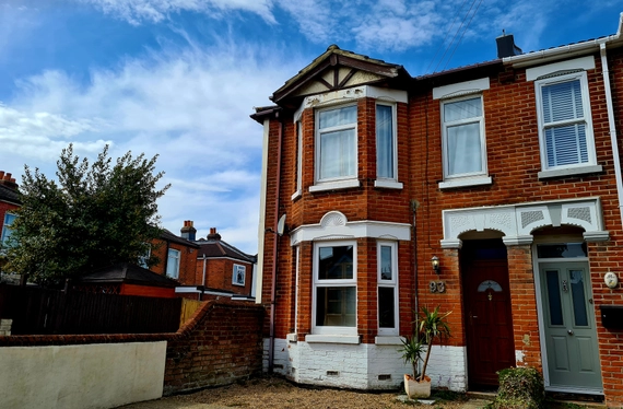 Shirley Park Road - SILVER SUB, Southampton, Hampshire, SO16 - Charters