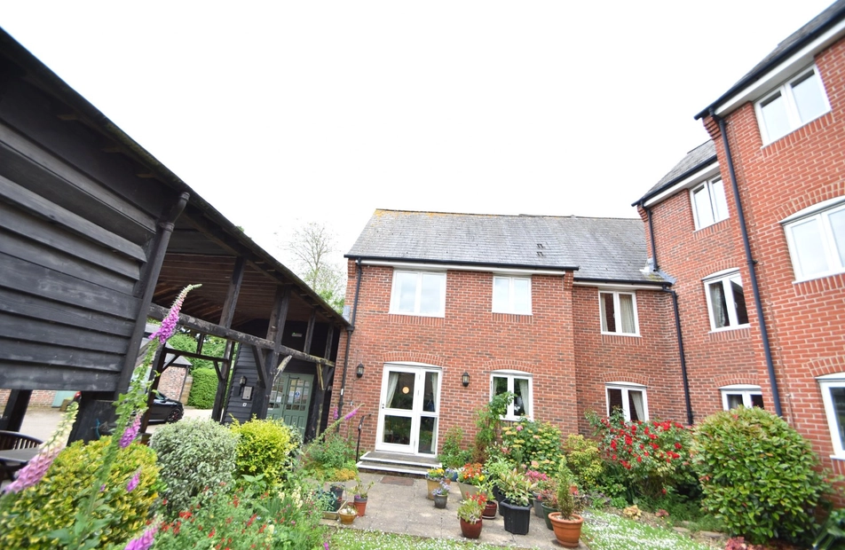 Springwell, Havant, Hampshire, PO9 - Charters