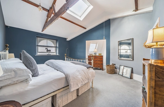 Sea Front, Hayling Island, Hampshire, PO11 - Charters