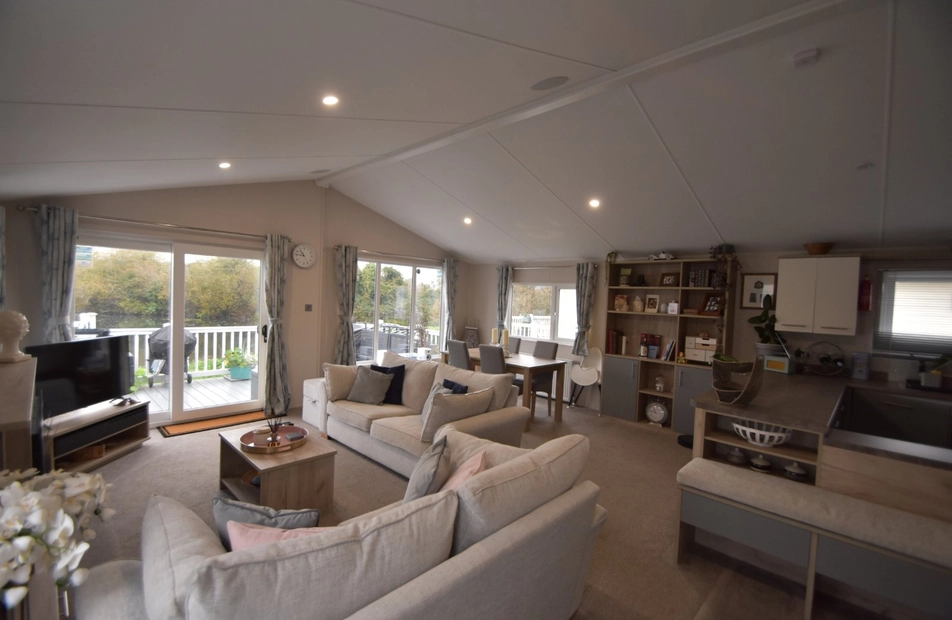 Vinnetrow Road, Runcton, Chichester, West Sussex, PO20 - Charters