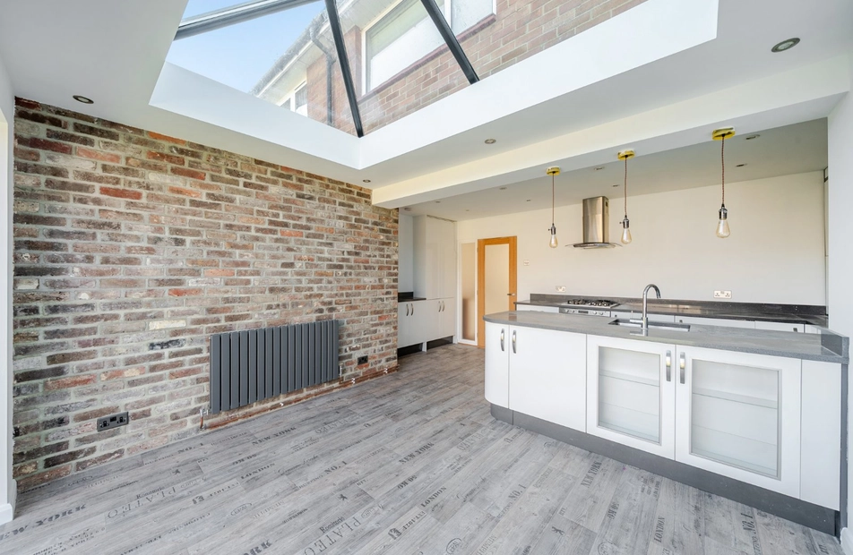 Winchfield Crescent, Havant, Hampshire, PO9 - Charters