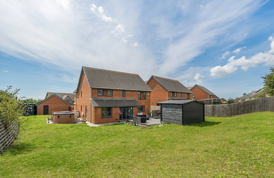 Portsea View, Bedhampton, Havant, PO9 - Charters