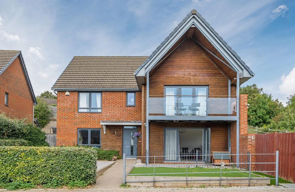 Portsea View, Bedhampton, Havant, PO9 - Charters