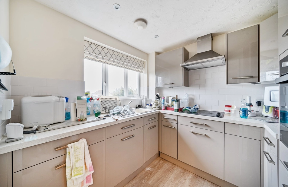 Havant Road, Drayton, Portsmouth, PO6 - Charters