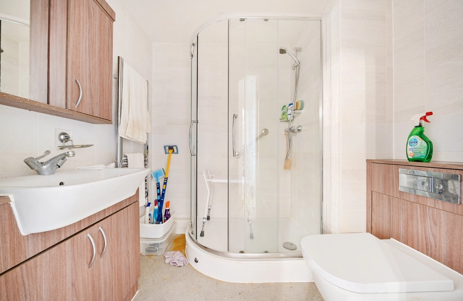 Havant Road, Drayton, Portsmouth, PO6 - Charters