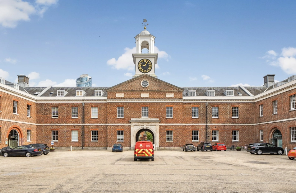 Gunwharf Quays, Portsmouth, PO1 - Charters