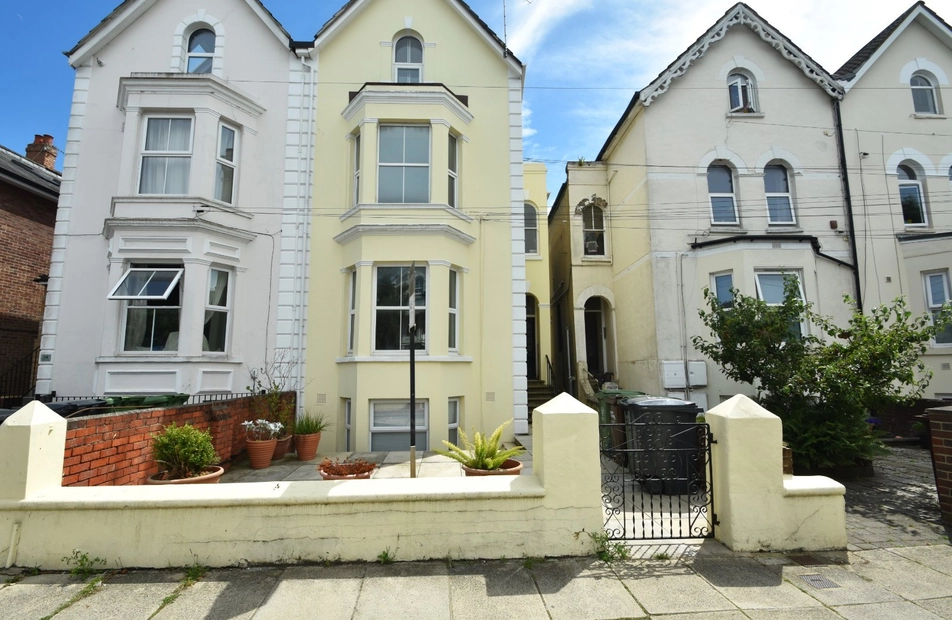 Campbell Road, Southsea, Hampshire, PO5 - Charters