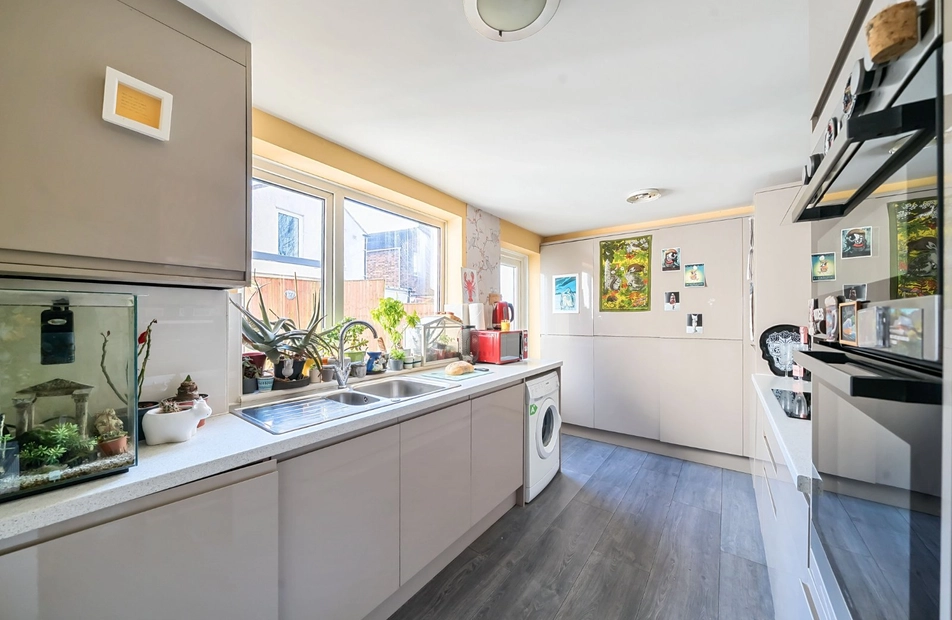 Balliol Road, Portsmouth, Hampshire, PO2 - Charters