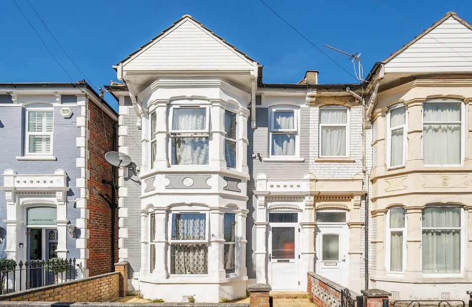 Laburnum Grove, Portsmouth, Hampshire, PO2 - Charters