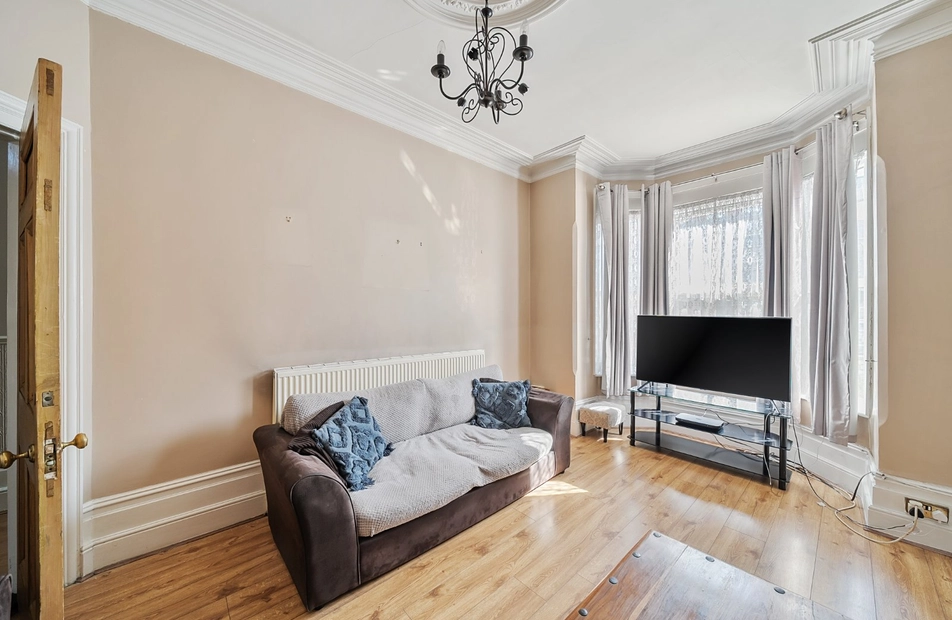 Laburnum Grove, Portsmouth, Hampshire, PO2 - Charters