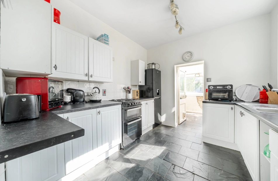 Epworth Road, Portsmouth, Hampshire, PO2 - Charters