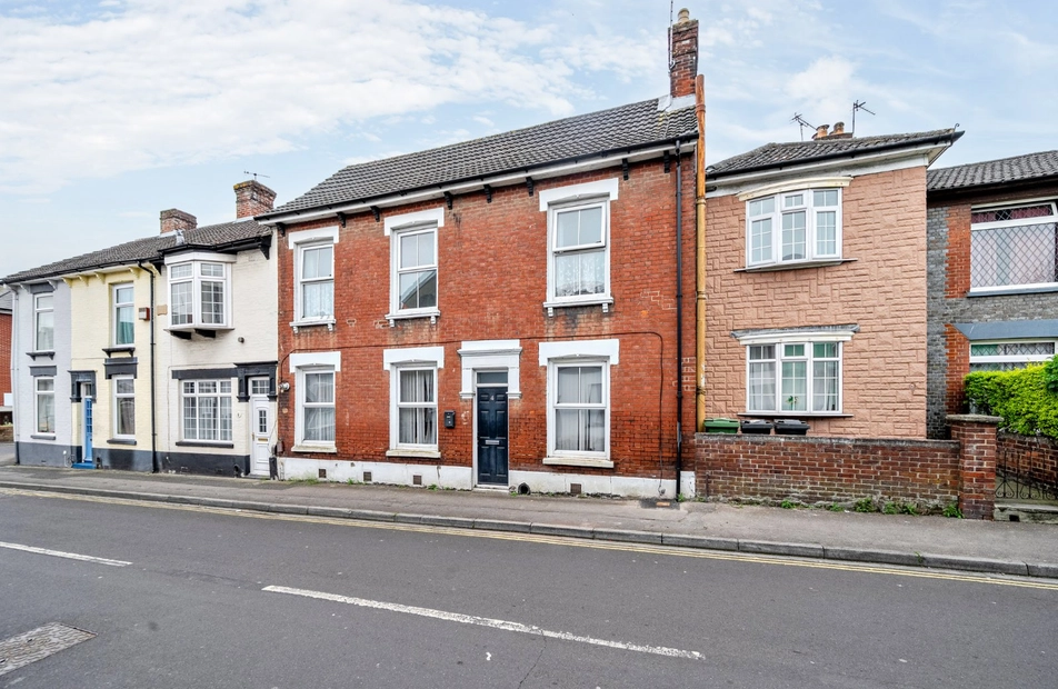 Magdala Road, Cosham, Portsmouth, Hampshire, PO6 - Charters