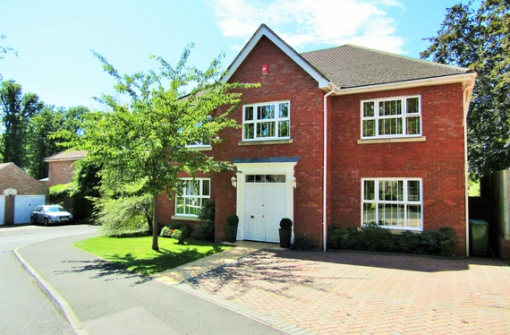 Danehurst Place, Locks Heath, Southampton, Hampshire, SO31 - Charters