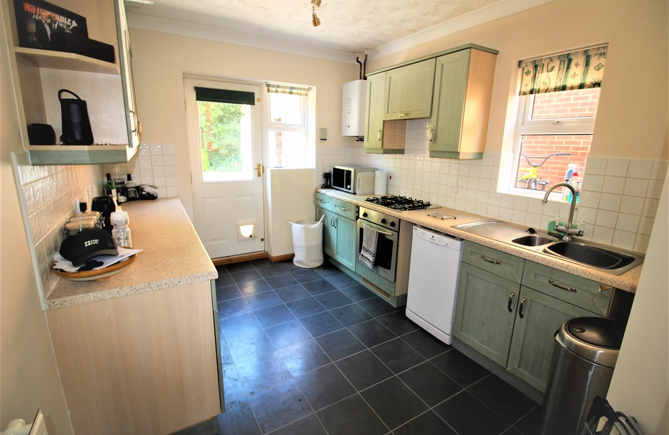 Jacaranda Close, Titchfield Park, Fareham, Hampshire, PO15 - Charters