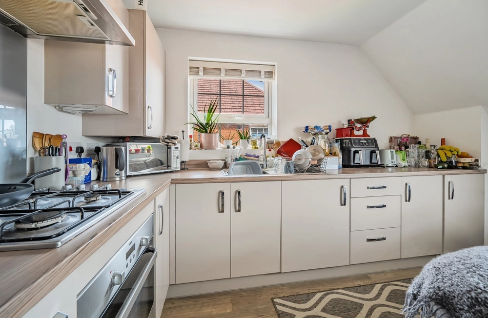 Gloucester Drive, Sarisbury Green, Southampton, Hants, SO31 - Charters