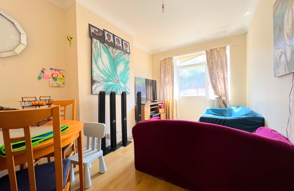 Pretoria Road, Southsea, Hampshire, PO4 - Charters