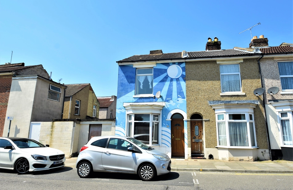 Guildford Road, Portsmouth, PO1 - Charters