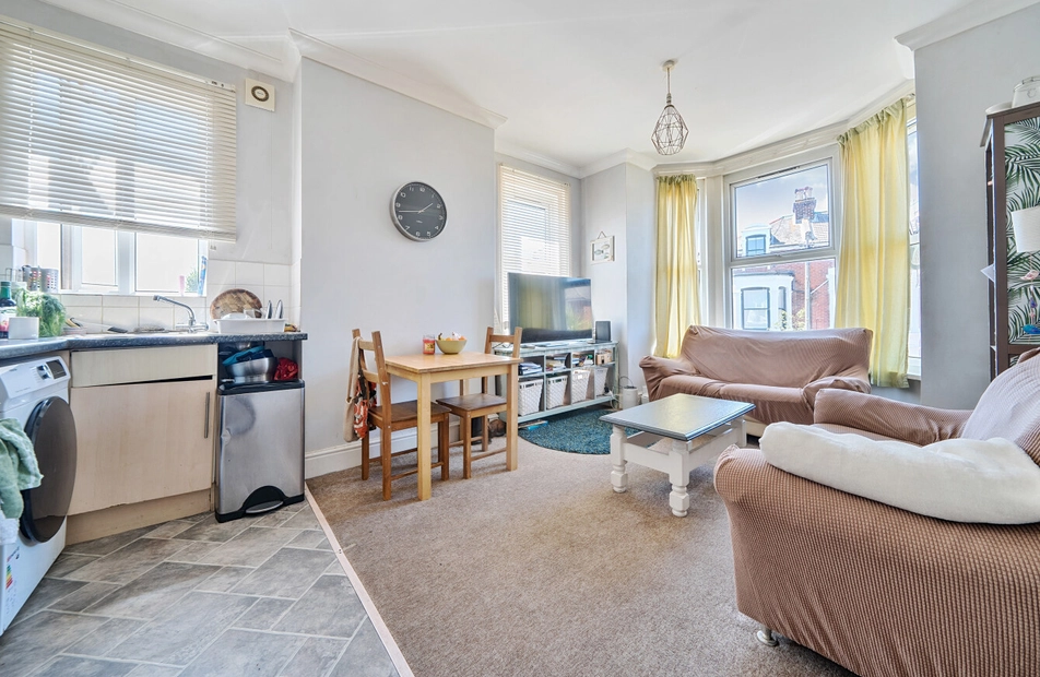 Worthing Road, Southsea, Hampshire, PO5 - Charters