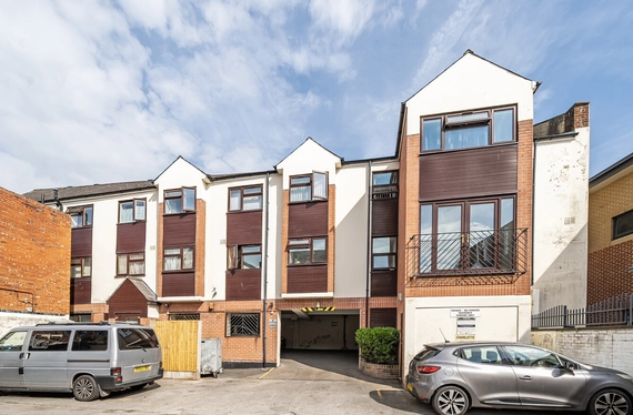 Castle Road, Southsea, Hampshire, PO5 - Charters