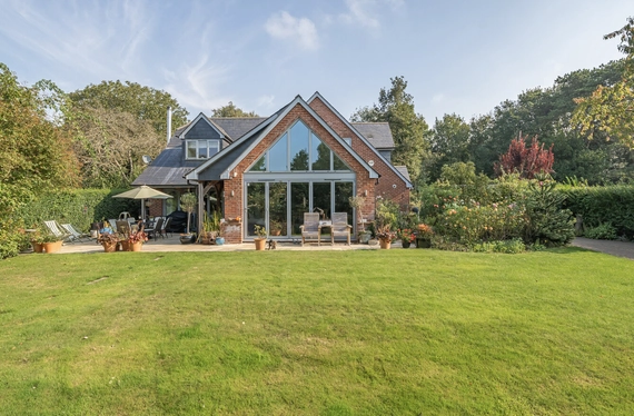Rareridge Lane, Bishops Waltham, Southampton, SO32 - Charters