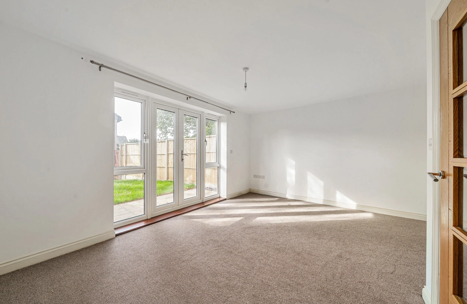 Franklyn Close, Waltham Chase, Southampton, SO32 - Charters