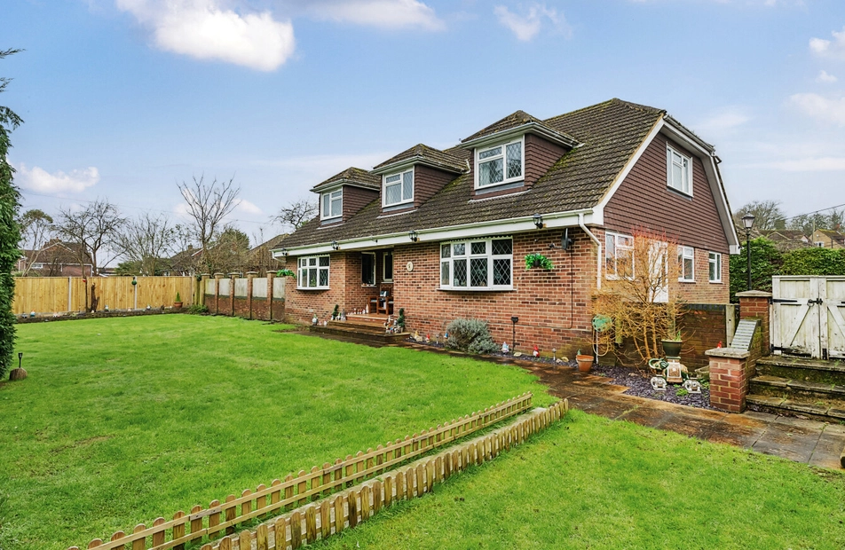 Winchester Road, Waltham Chase, Southampton, Hampshire, SO32 - Charters