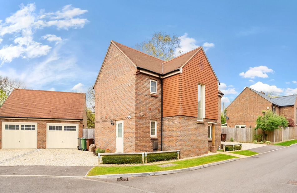 Grovers Field, Bishops Waltham, Southampton, Hampshire, SO32 - Charters