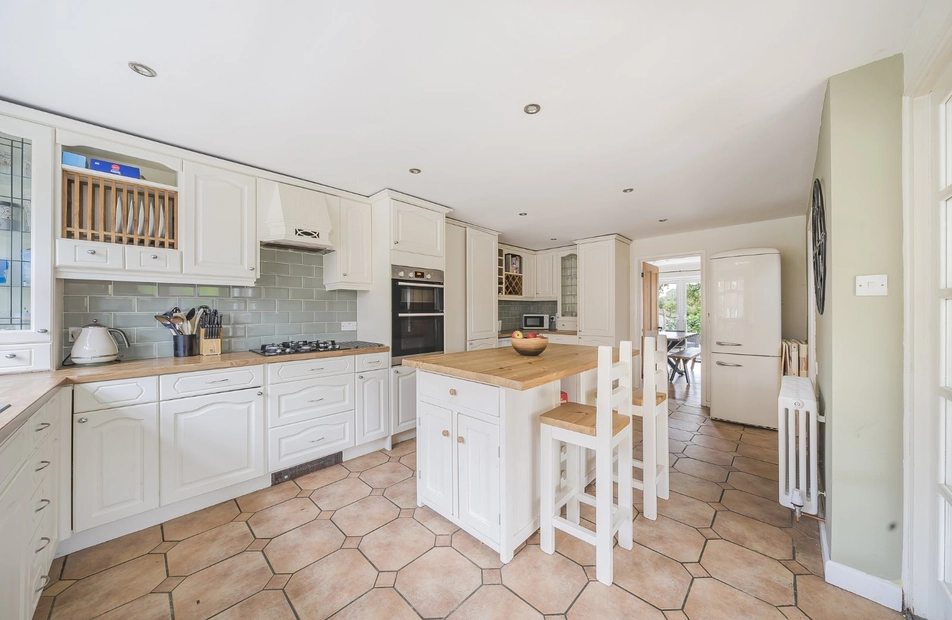 Gordon Road, Curdridge, Southampton, Hampshire, SO32 - Charters