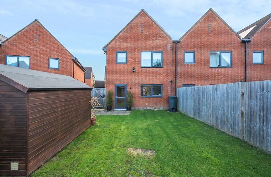 Brook Close, Swanmore, Southampton, Hampshire, SO32 - Charters
