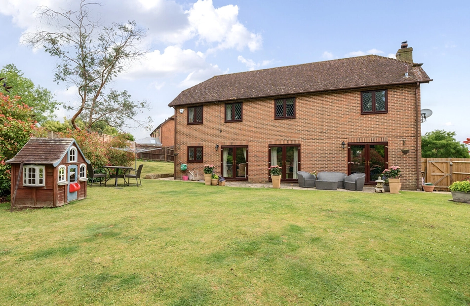 Chestnut Rise, Droxford, Southampton, Hampshire, SO32 - Charters