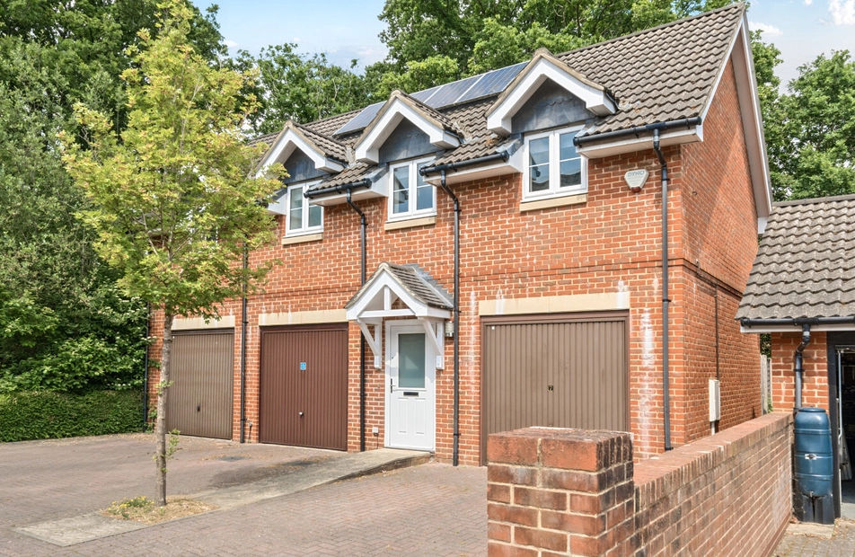 Shafford Meadows, Hedge End, Southampton, SO30 - Charters