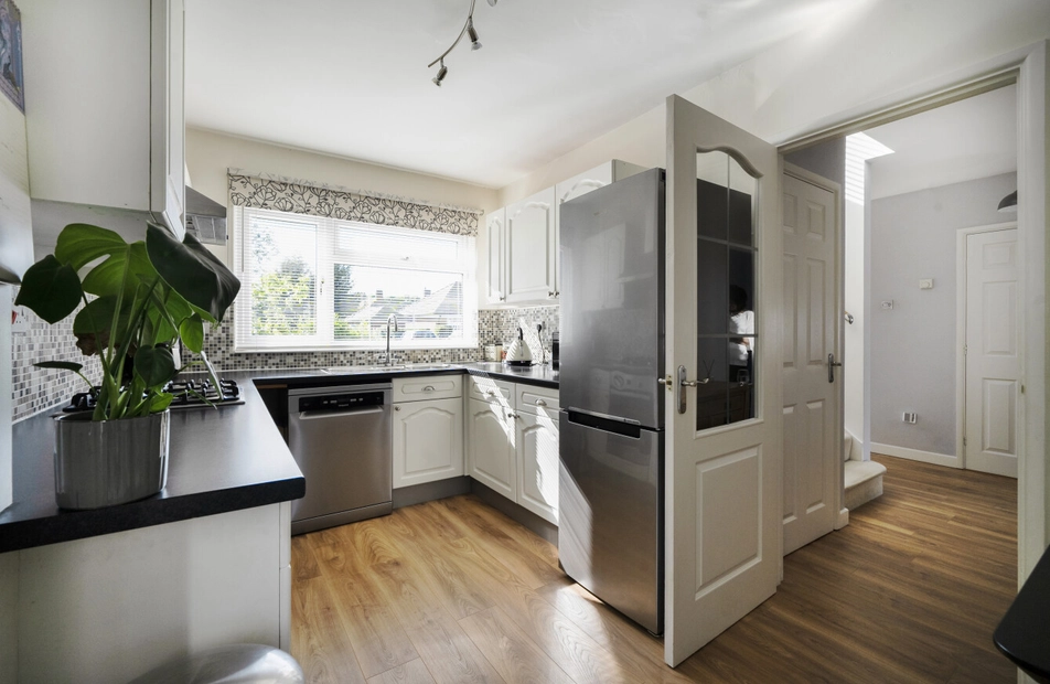 Burnetts Gardens, Horton Heath, Eastleigh, Hampshire, SO50 - Charters
