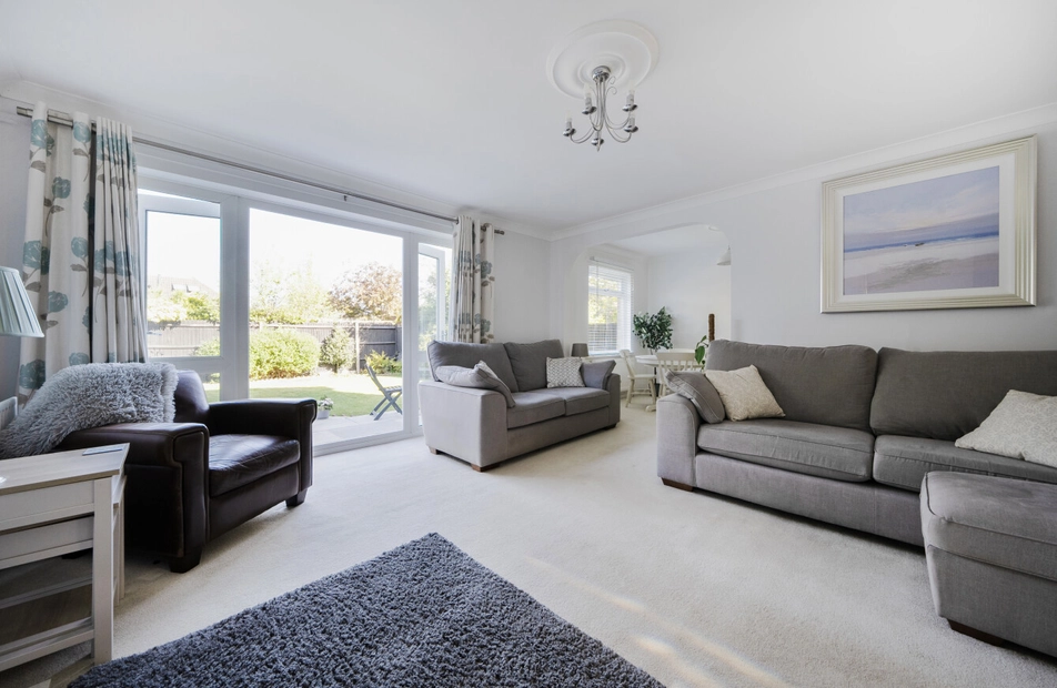 Burnetts Gardens, Horton Heath, Eastleigh, Hampshire, SO50 - Charters