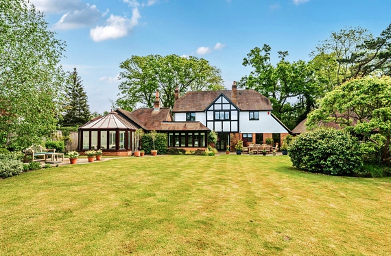 Mincingfield Lane, Durley, Southampton, Hampshire, SO32 - Charters