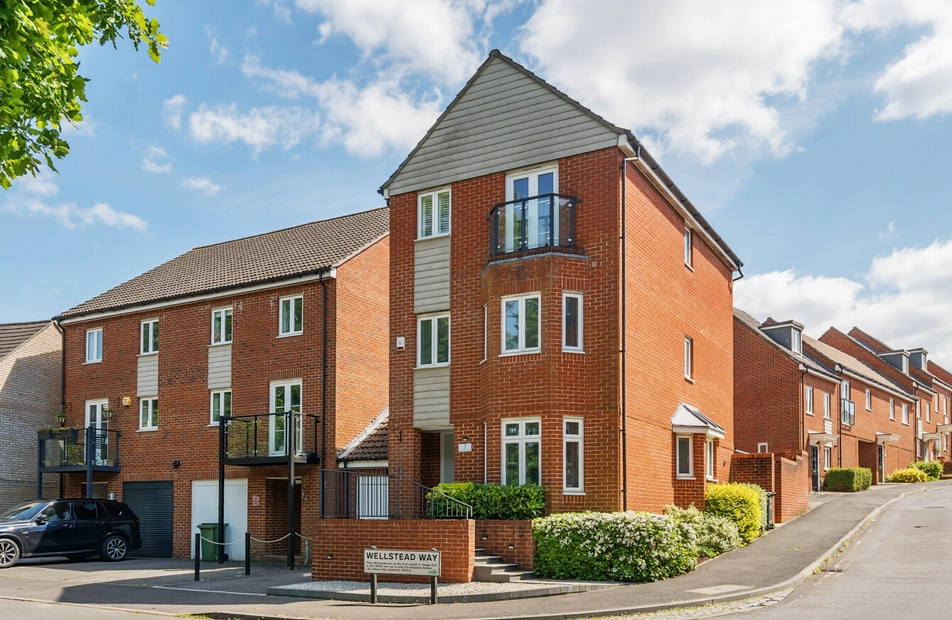 Wellstead Way, Hedge End, Southampton, Hampshire, SO30 - Charters