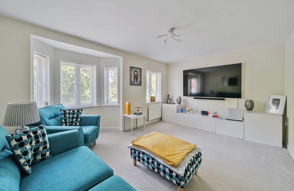 Wellstead Way, Hedge End, Southampton, Hampshire, SO30 - Charters