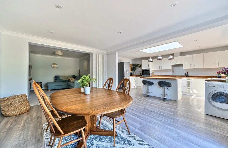Sandy Lane, Fair Oak, Eastleigh, Hampshire, SO50 - Charters