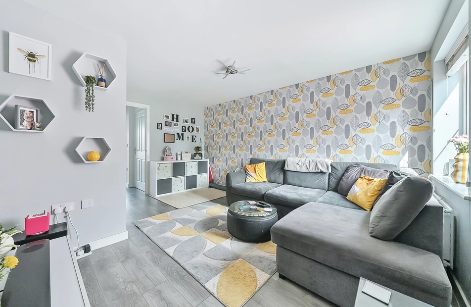 Edwards Drive, Fair Oak, Eastleigh, Hampshire, SO50 - Charters