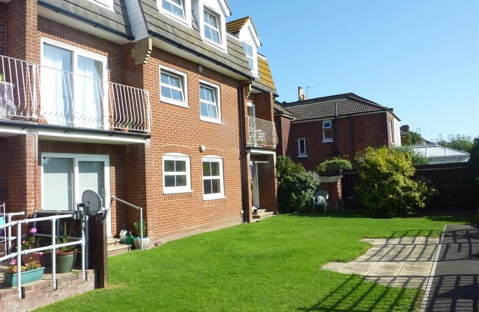 Charlton Road, Southampton, Hampshire, SO15 - Charters