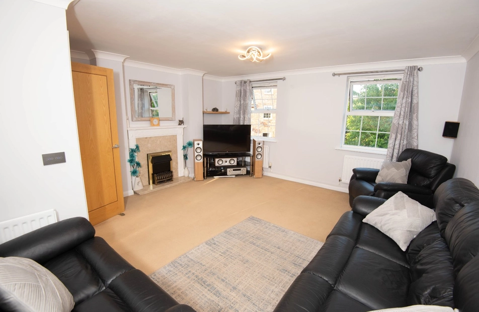 Avro Close, Regents Park, Southampton, SO15 - Charters