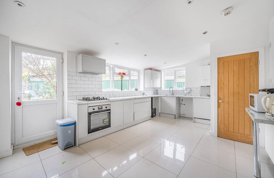 Sandringham Road, Bitterne Park, Southampton, Hampshire, SO18 - Charters